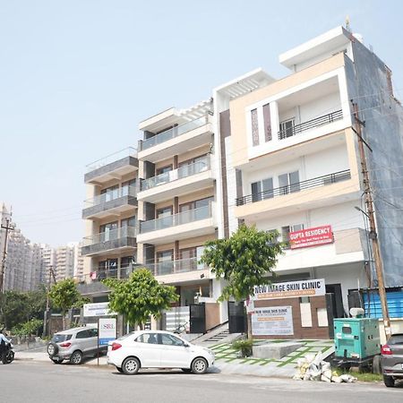 Gupta Residency Near Ajnara Heritage 노이다 외부 사진