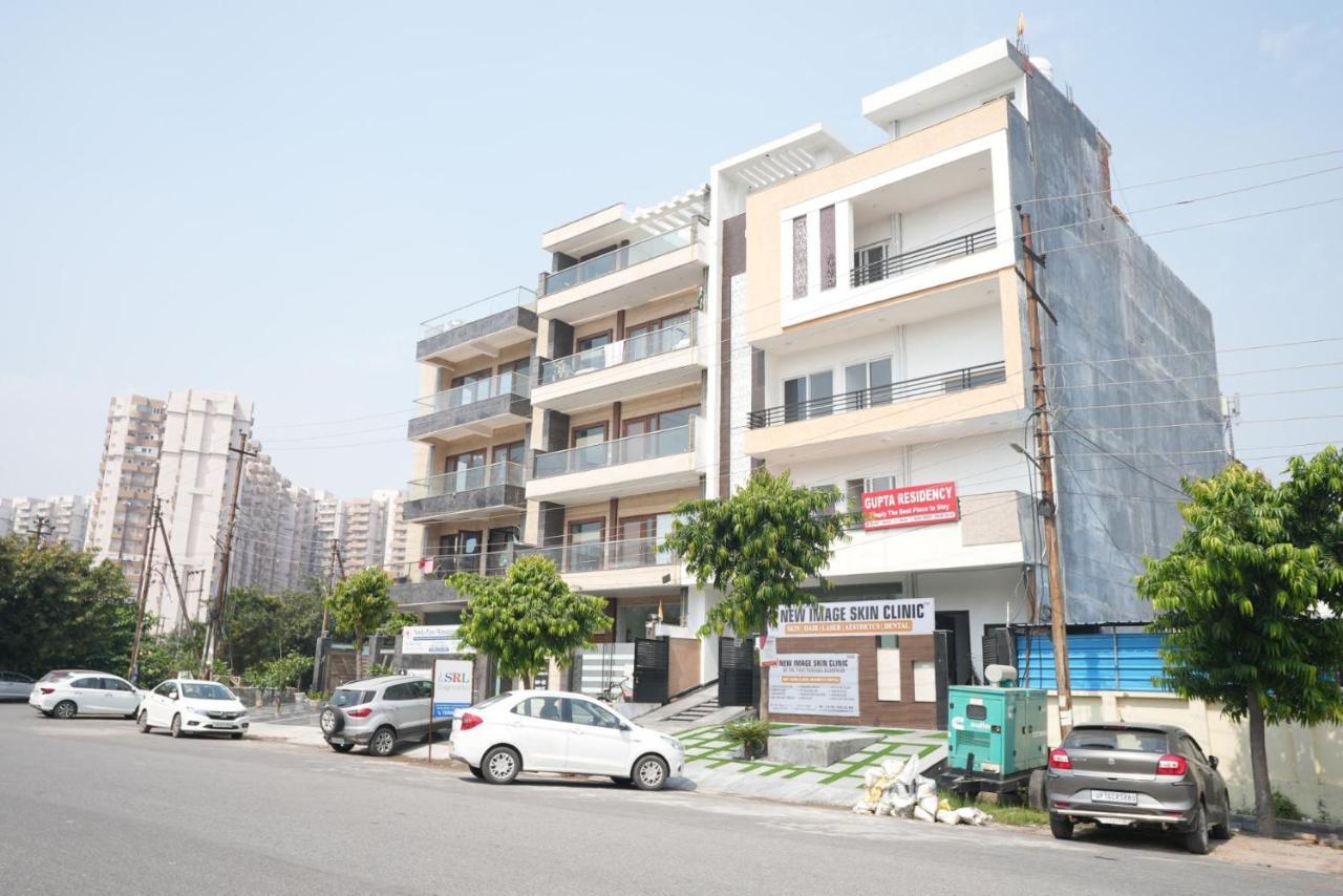 Gupta Residency Near Ajnara Heritage 노이다 외부 사진