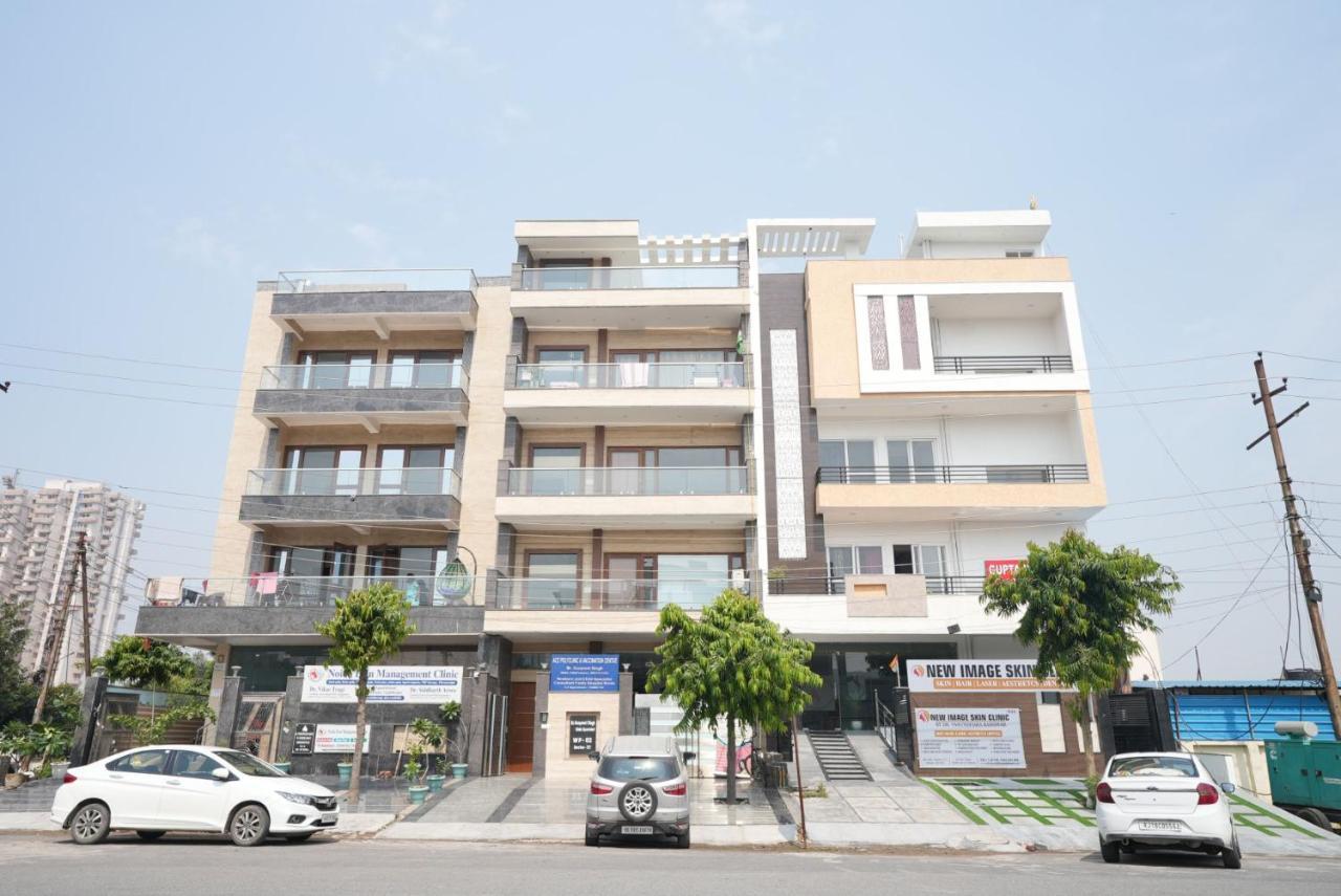 Gupta Residency Near Ajnara Heritage 노이다 외부 사진