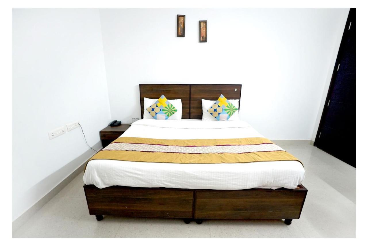 Gupta Residency Near Ajnara Heritage 노이다 외부 사진